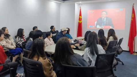 汲取不懈奮斗的力量，學(xué)習(xí)黨的十九屆六中全會(huì)精神