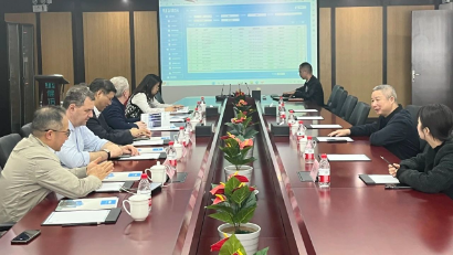 白俄羅斯國家科學(xué)院院士、國立大學(xué)、浙江樹人大學(xué)專家團(tuán)一行蒞臨健培科技考察交流